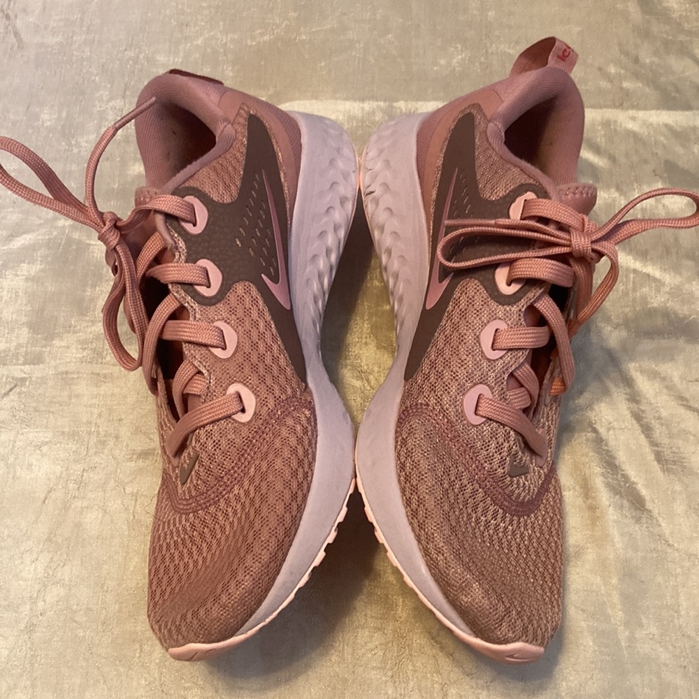 Nike Legend React - image 3